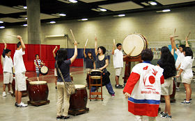 TAIKO KOZO and WADAIKO-MAMEZAKURA