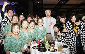 The powerful group Saitama Ryujin Matsuri Kai was very noticeable. They were enjoying the Gala and were all smiles.