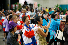 No matter what season, Bon Dance is always fun.