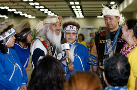 The Ainu group participated in the Honolulu Festival so that they could share their culture with everyone.