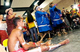 The Alaskan dancers danced with Australian aboriginal rhythms.