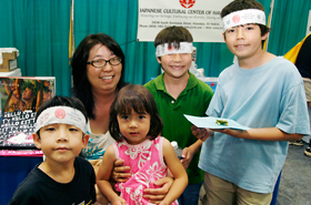 Beth and her children from Kailua, all homeschooled.