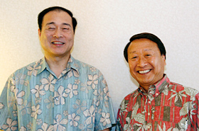 Mayor Mori of Nagaoka City with Executive Director Asanuma of the Honolulu Festival Foundation