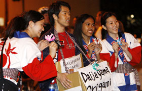 Yoshizawa-san is popular with the local volunteers for making the Daijayama Origami and sharing them. Seems like Origami is popular in Hawaii.