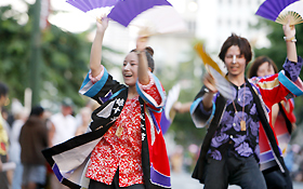 Miyagi University KOSUZUME participate for the second time in the Honolulu Festival.