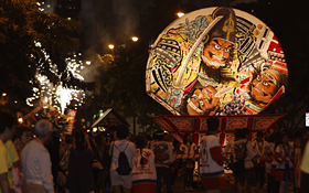 The detailed painting on the paper lantern of Aomori Hirosaki Neputa is done in Honolulu each year.