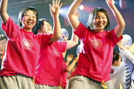 The girls perform Awaodori