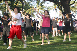 Final dance rehearsal in the warm sun