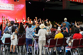 Crowds got up and started dancing to the Okinawan Eisa drums. Many even moved closer to the stage to dance!