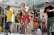 The audience join in to perform the aboriginal dance with the Descendance