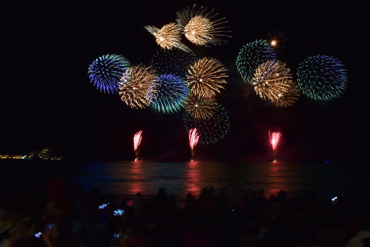 Nagaoka Fireworks Honolulu Festival